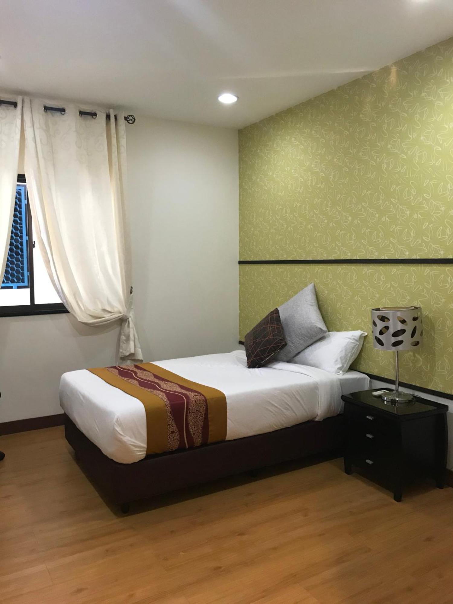 Rimbun Suites & Residences Bandar Seri Begawan Bagian luar foto