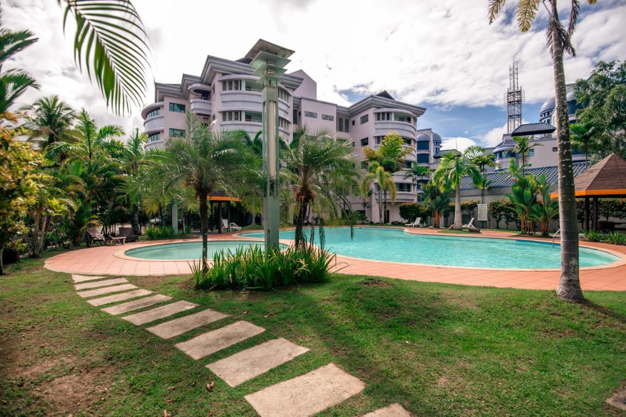 Rimbun Suites & Residences Bandar Seri Begawan Bagian luar foto