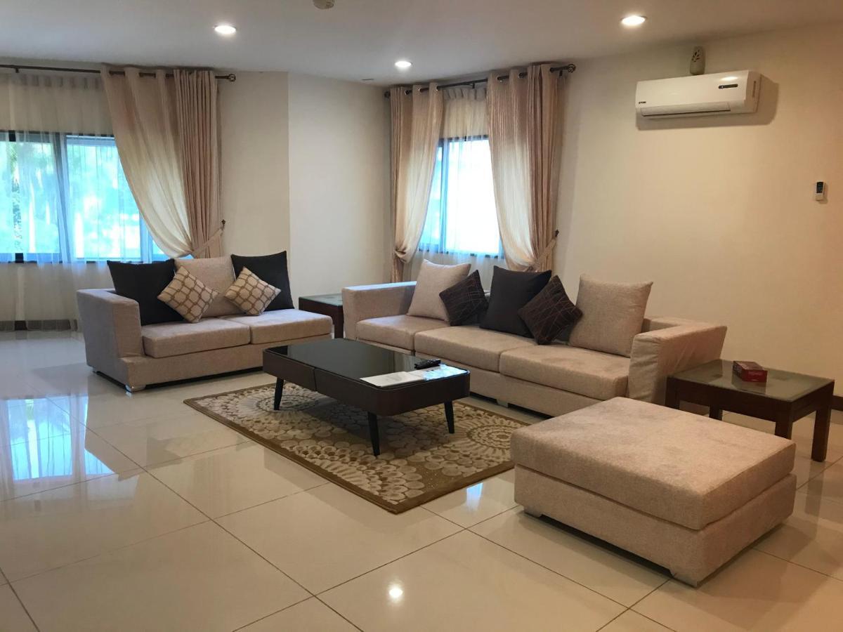 Rimbun Suites & Residences Bandar Seri Begawan Bagian luar foto